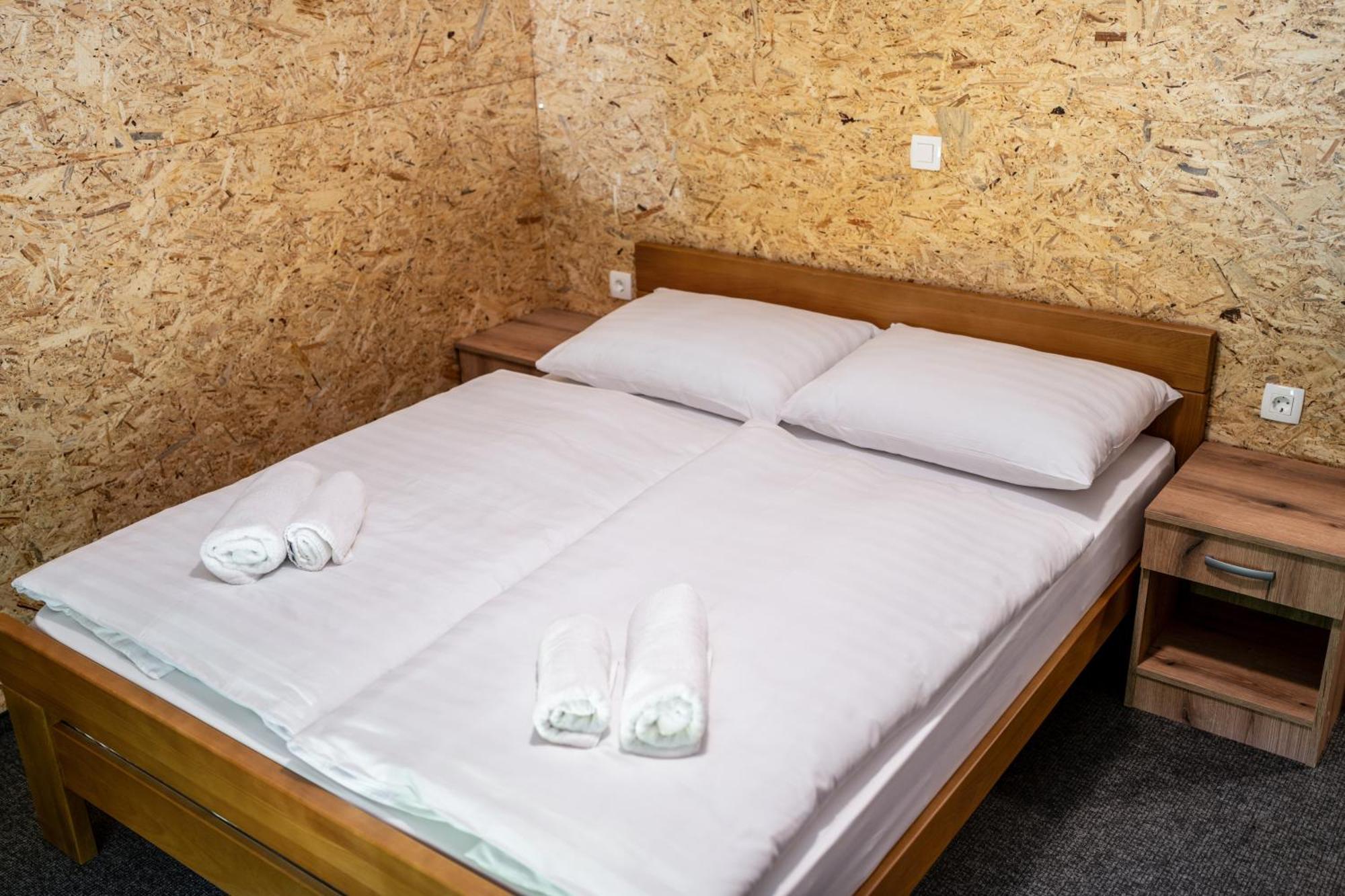Ribnik Stari Trg Apartment Lesicno Room photo