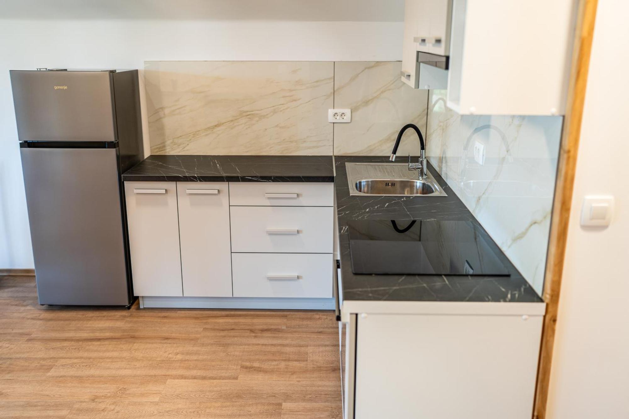 Ribnik Stari Trg Apartment Lesicno Exterior photo