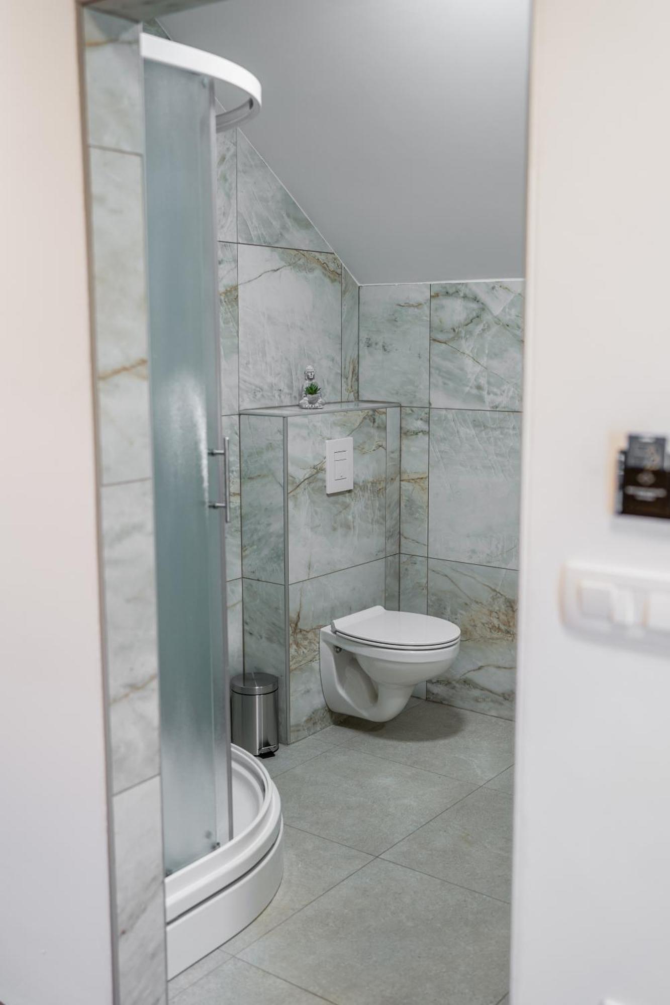 Ribnik Stari Trg Apartment Lesicno Exterior photo