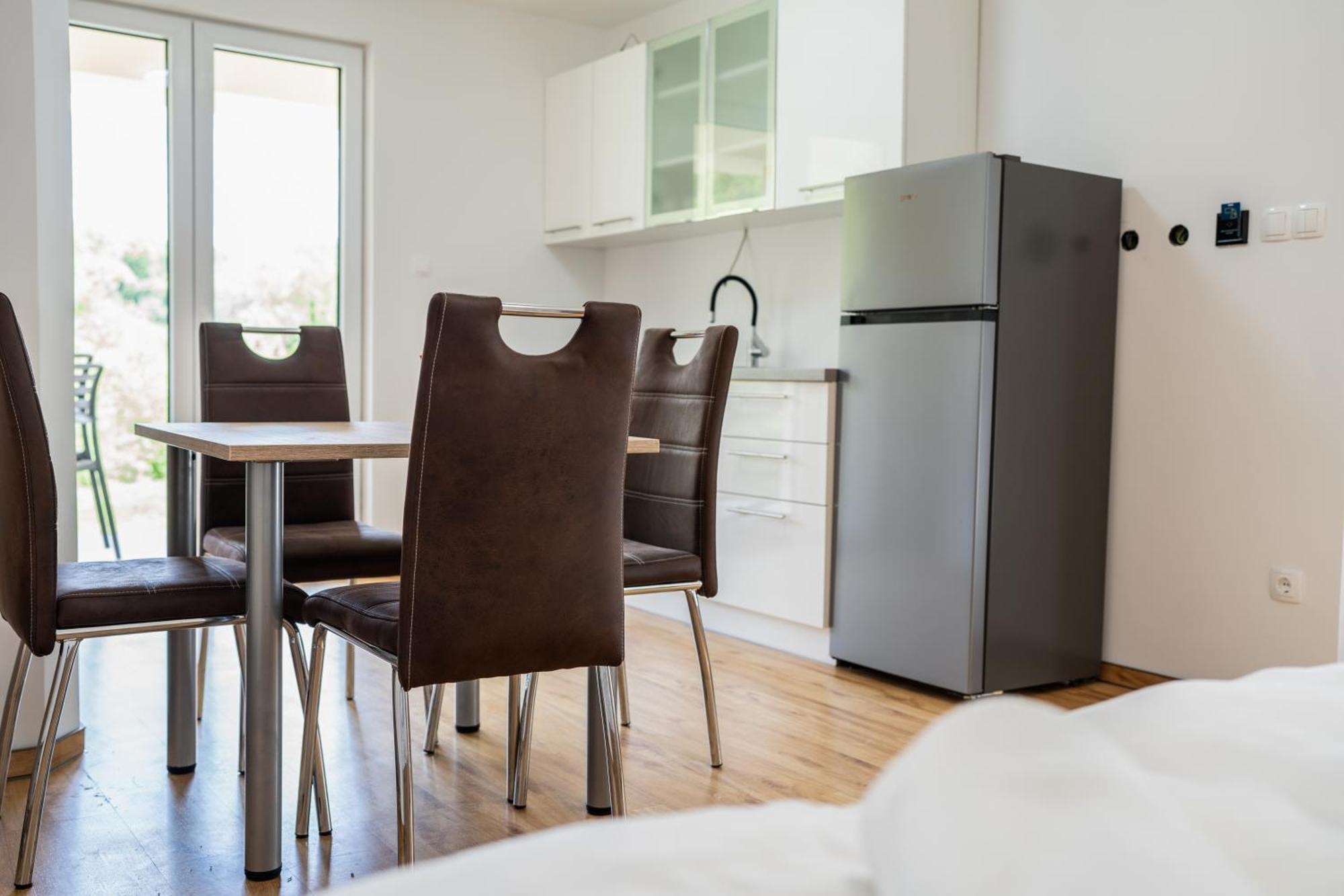 Ribnik Stari Trg Apartment Lesicno Room photo
