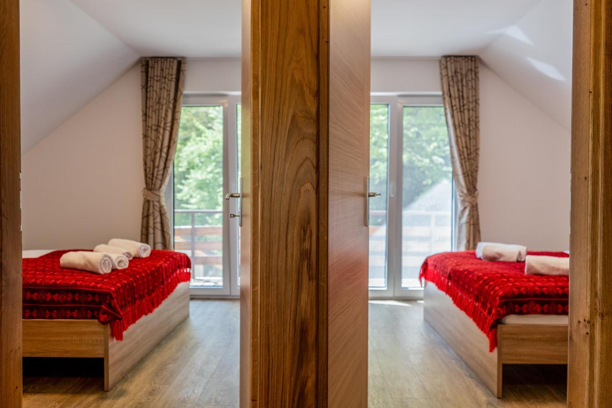 Ribnik Stari Trg Apartment Lesicno Exterior photo